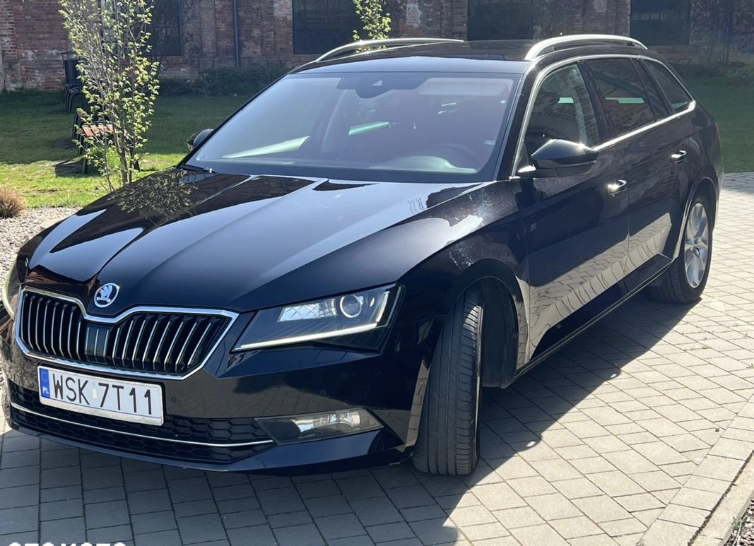Skoda Superb cena 74500 przebieg: 189000, rok produkcji 2019 z Kowary małe 352